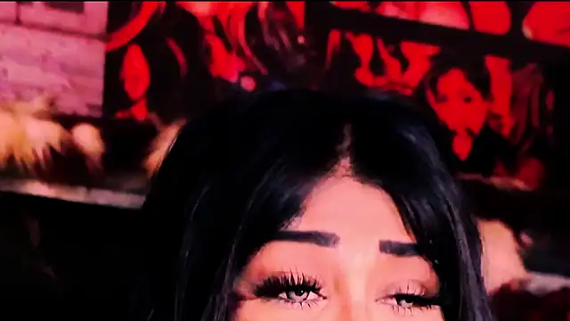 indian_dreamgirl webcam