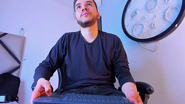 mike_257 webcam