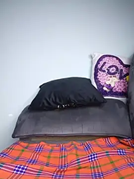 Zara_D webcam