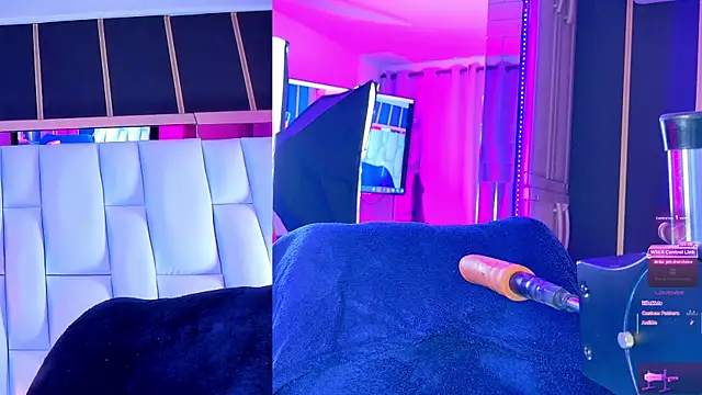 NathaxaLeans webcam