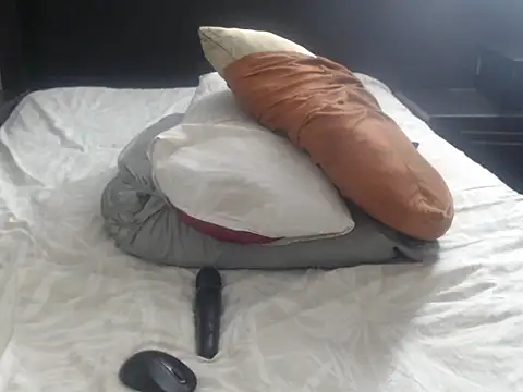 XHotJuicyBootyXX webcam