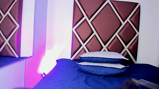 nahala_23 live cam on StripChat