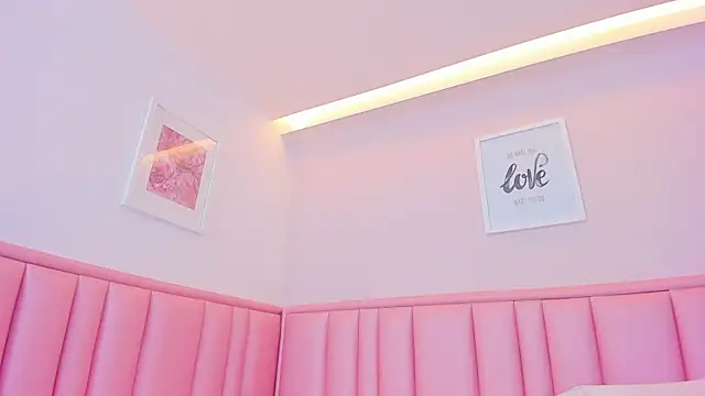 mia__poppy webcam