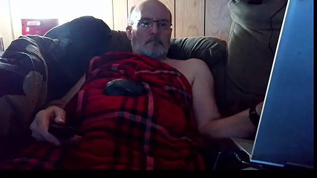 snickers1 (M grandpa) - to jerk off