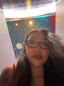 trytomakememoam webcam