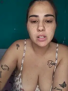 kariciasecreta webcam
