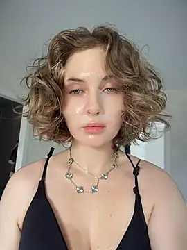 KellyKeler live cam on StripChat