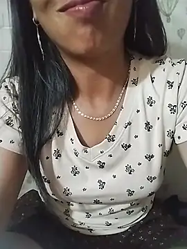 Helen-nn live cam on StripChat