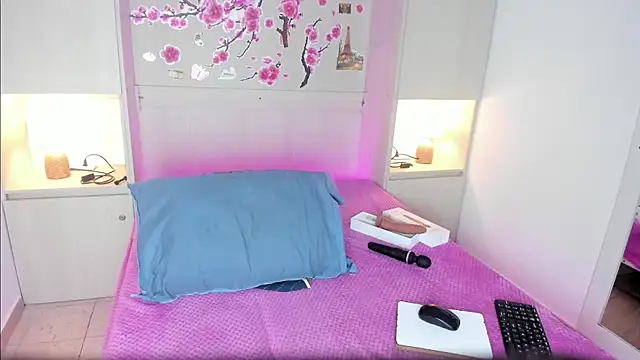 TaylorBloom webcam