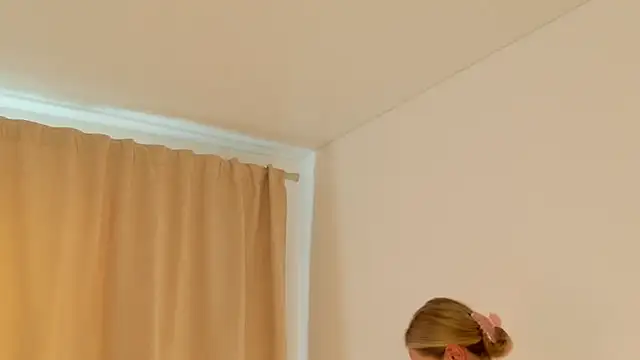 bella__rose webcam