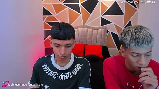 Juan_Nd_Steven live cam on StripChat