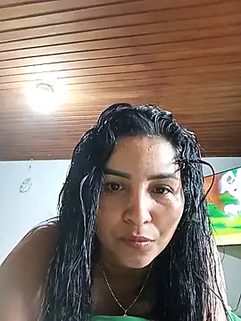 LuzDream live cam on StripChat