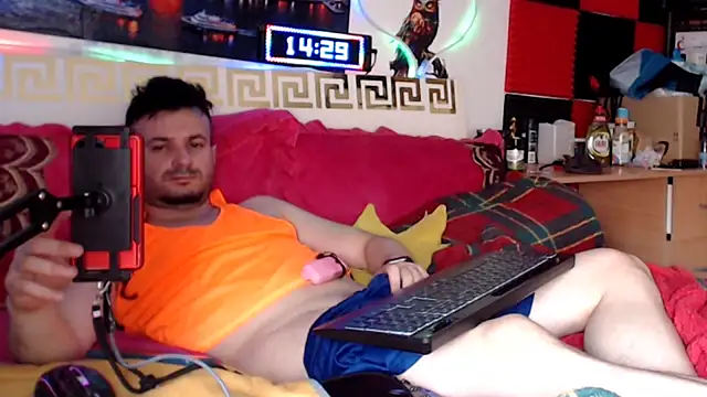 hugec0ck007's live room