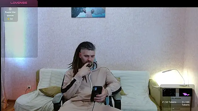 Aestheticguy101 webcam