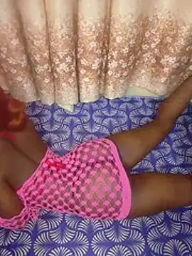 pretty_teri - Pretty_teri's free webcam - UK Sex Cams