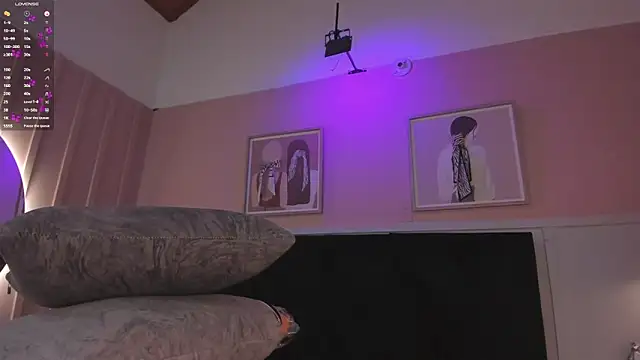 elodie_walker webcam