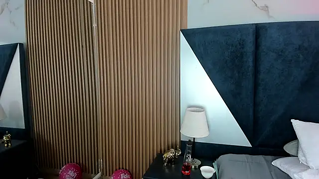 Olivia_Collinns1 webcam
