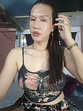 manilafoxts live cam on StripChat