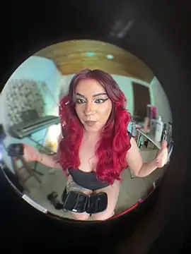 NikkiNix webcam