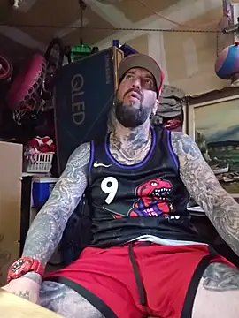 Beardedtattood's live cam