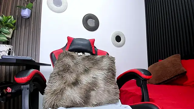 Mommy_Big_Ass live cam on StripChat