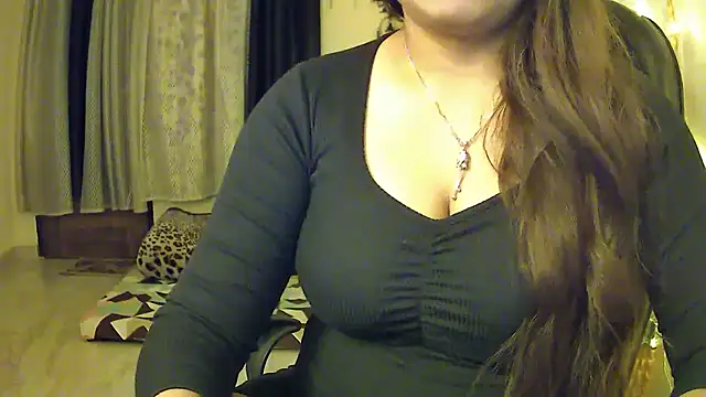 aarya_love live cam