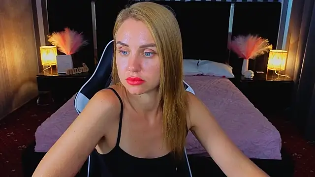 GabriEllla_4U live cam on StripChat