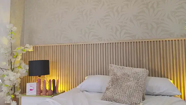 Carrie_GB webcam