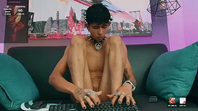 Maximoking26 webcam