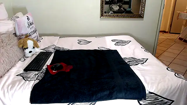 FitSelina66 webcam