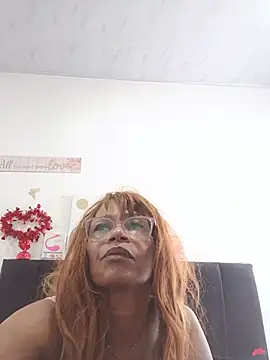 BustyMilf_ webcam