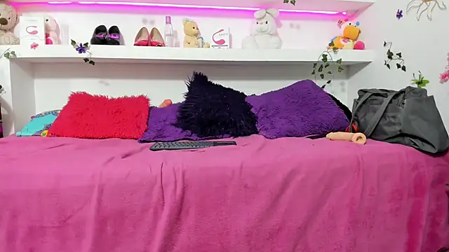 conny_blonde webcam