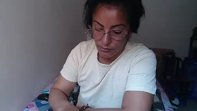 kateleyagrey webcam