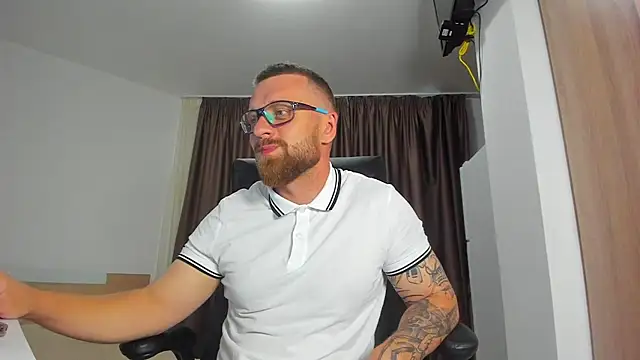 Findom_guy webcam