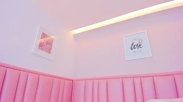 mia__poppy webcam
