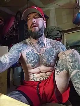 Beardedtattood live sex cam