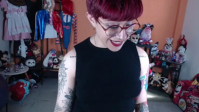 MissMiia2 live cam on StripChat
