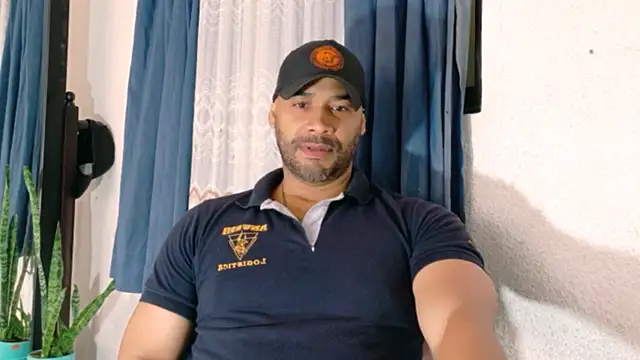 musclehetero webcam