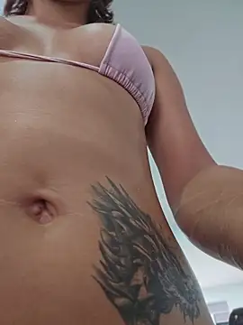 Kitty_San_xXx webcam