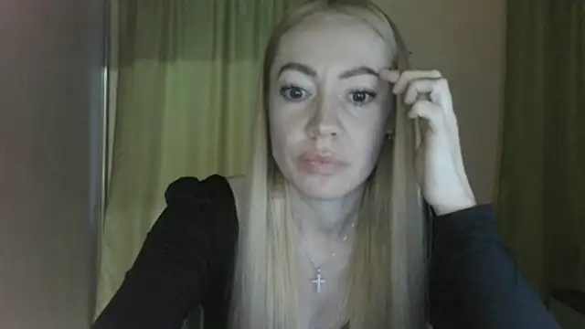 LensyTourels webcam