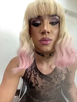 briana_sex32 webcam