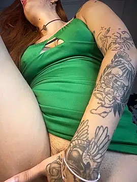 RedHotTeaseXXX webcam