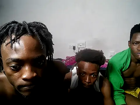 threemanias webcam