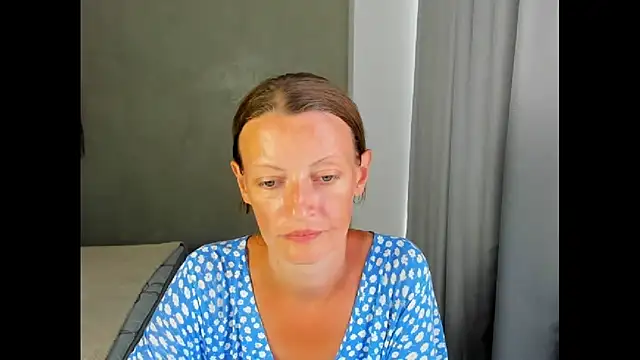 VelvetZara webcam