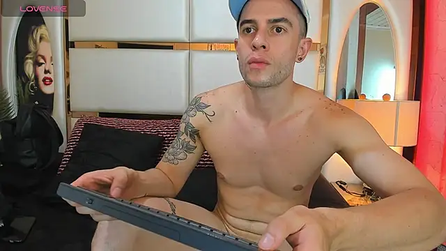 Raziel_Duskbane webcam