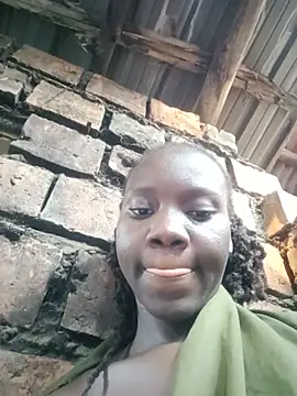 Black_juicy24 webcam