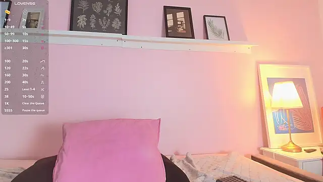 Abigailladyy live cam on StripChat