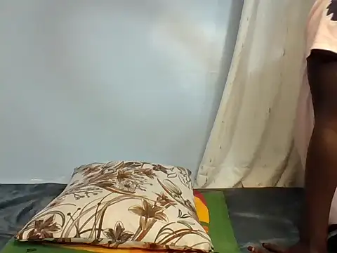 sexy_ebony254 live cam on StripChat