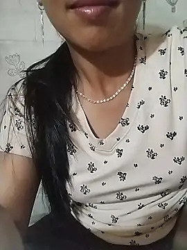 Helen-nn live cam on StripChat