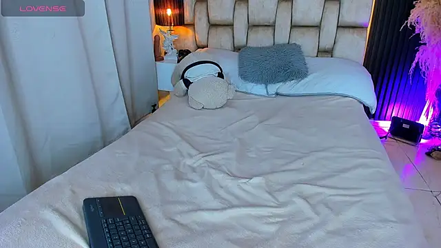 little_sophie18 webcam
